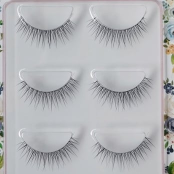Fine stem transparent stem eyelashes